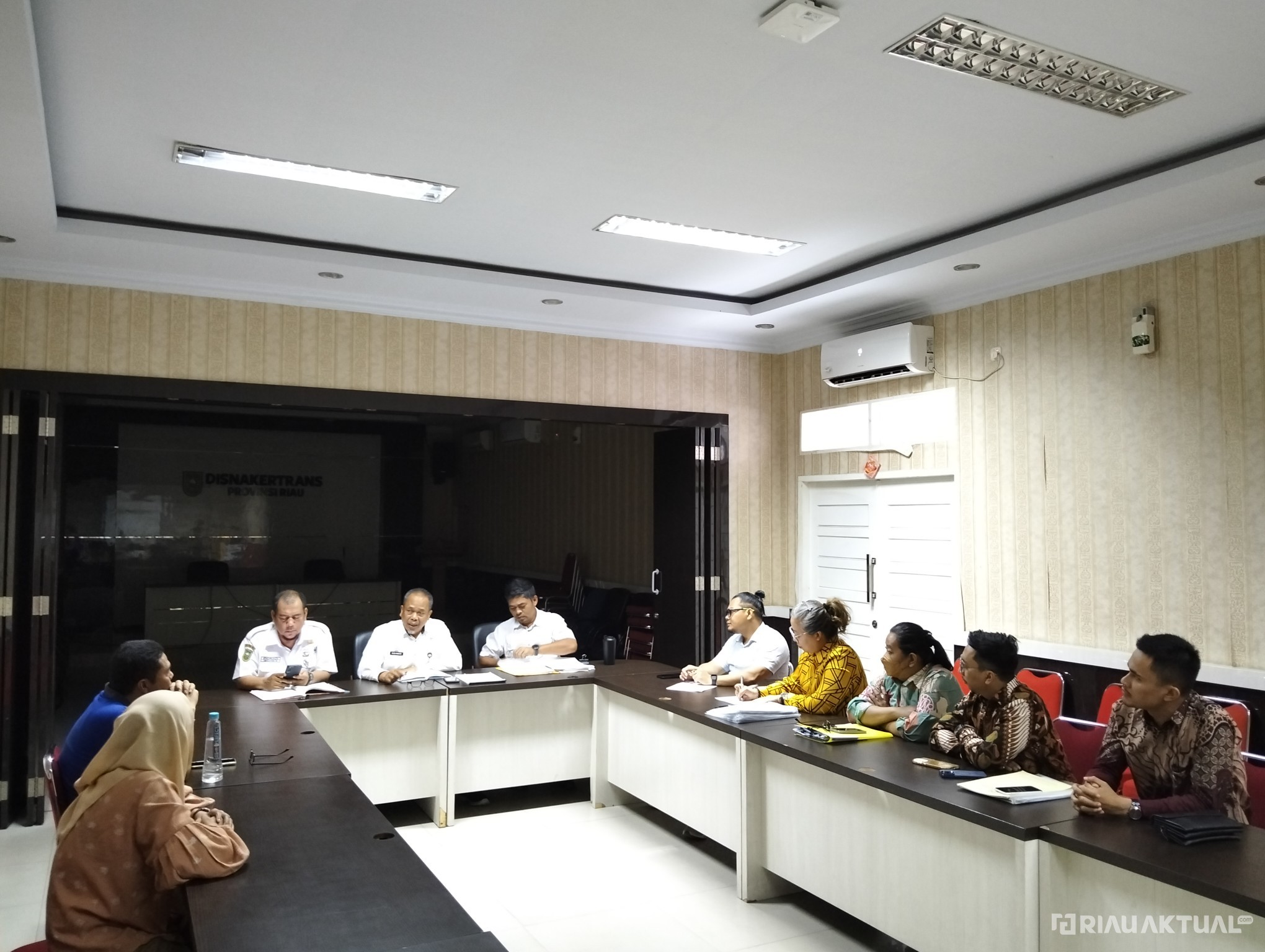 Yayasan Bina Mitra Wahana Dilaporkan Mantan Pekerja ke Disnakertrans Riau Terkait Selisih Upah