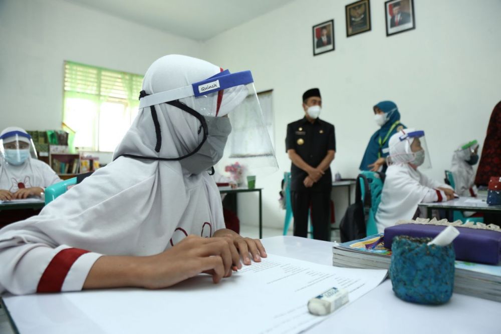 Disdik Riau Ajukan Penambahan Jam Belajar Usai Kasus COVID-19 Menurun