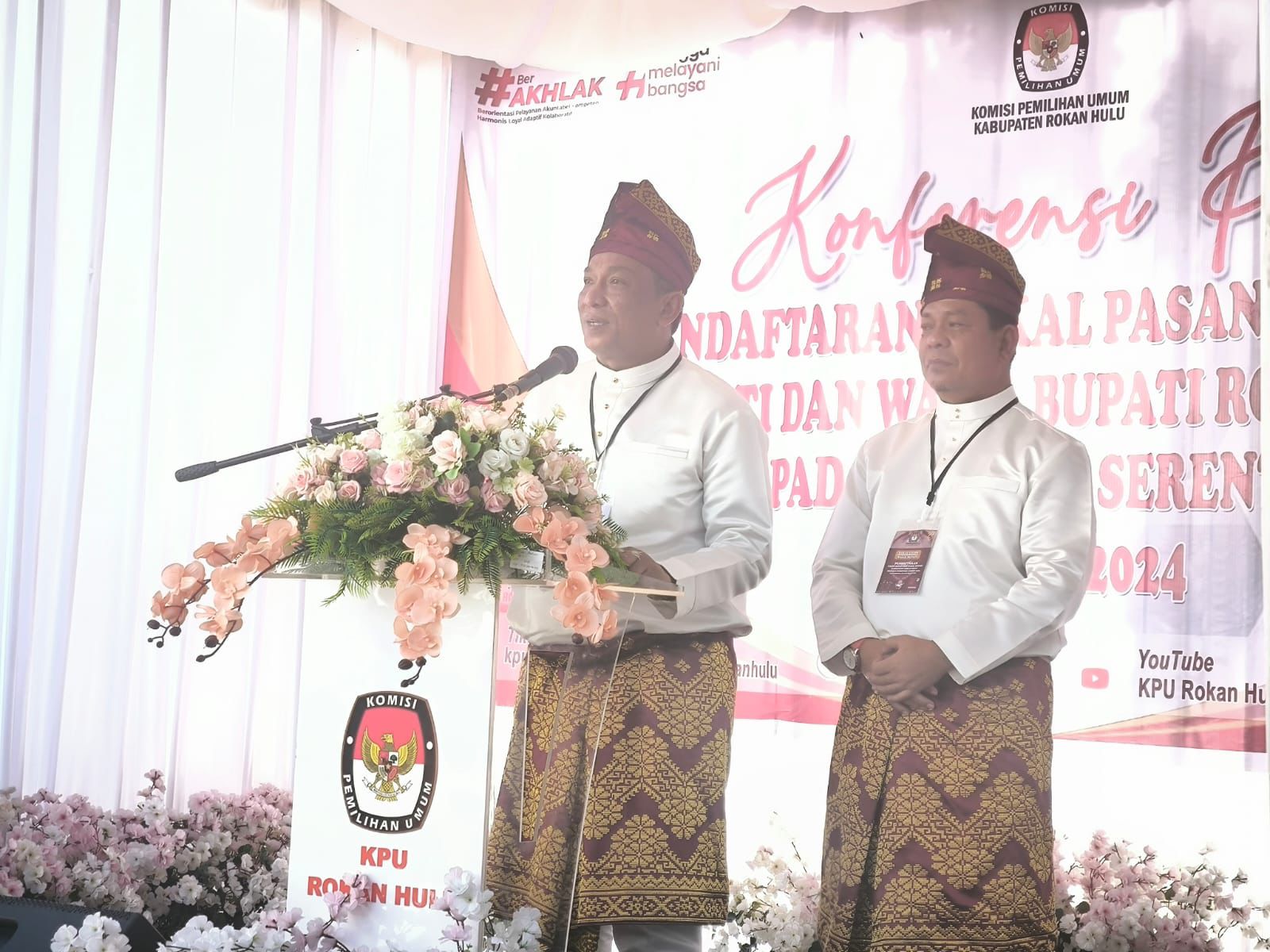 Deklarasi Pasangan Anton-Syafaruddin untuk Pilkada Rohul 2024 Disambut Ribuan Pendukung