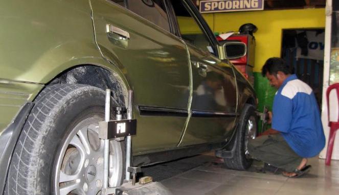 Mengapa Spooring dan Balancing Penting? Hemat Ban dan BBM