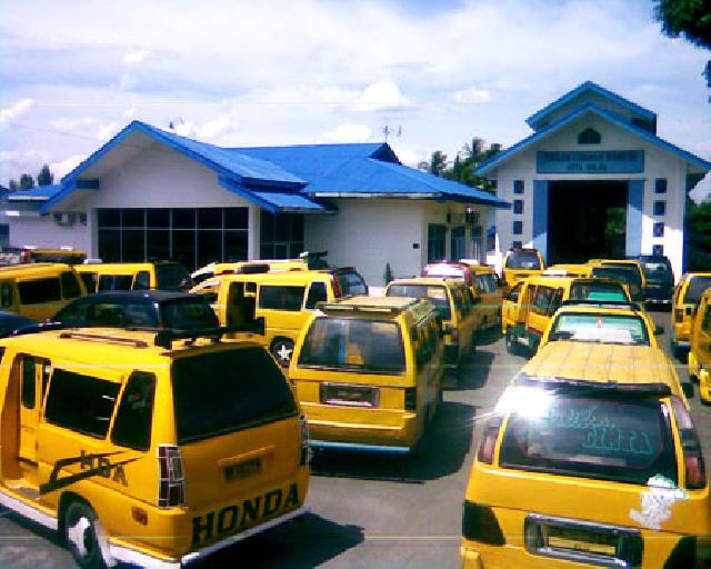 70 Persen  Angkutan Berplat Hitam Beroperasi di Pekanbaru