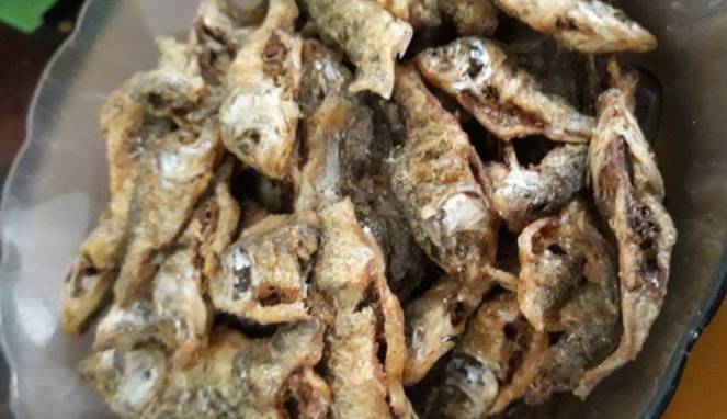 Kriuk Renyah Ikan Balita, Oleh-oleh Tradisional Kota Hujan