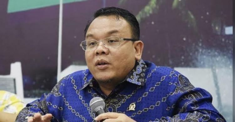 Sebut Busyro Otak Sungsang, Ngabalin Didesak Minta Maaf