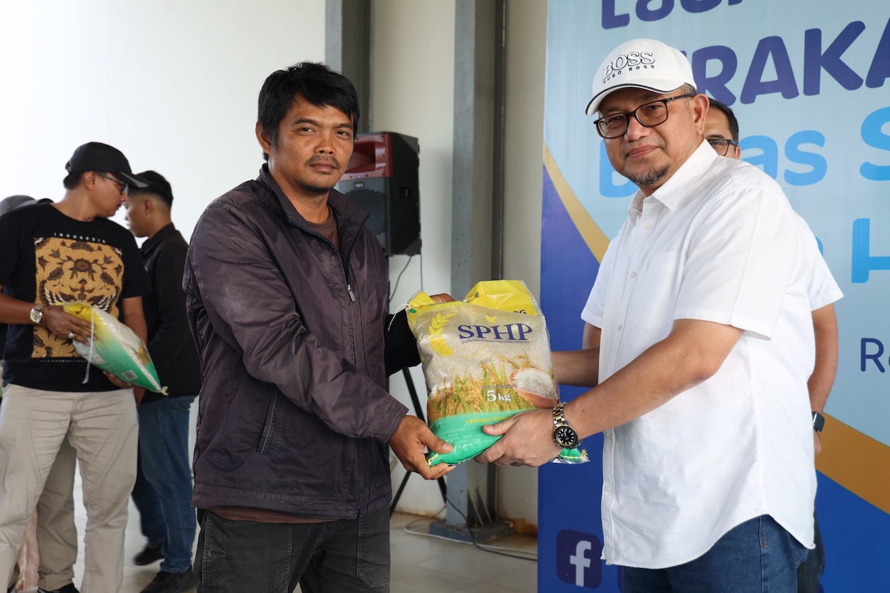 Stabilkan Harga Beras, PTPN IV Regional III Salurkan 32,5 Ton Melalui Gerakan Pangan Murah SPHP
