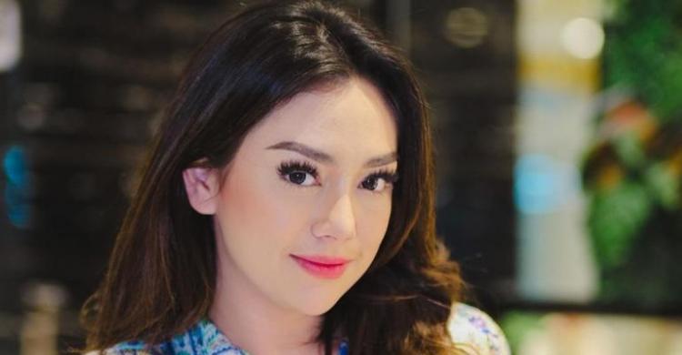 Celine Evangelista, Marshel Bukan Gimmick
