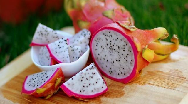 3 Manfaat Buah Naga yang Lezat
