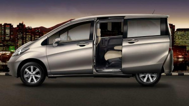 Cari Mobil Bekas Model Pintu Geser, Ini Daftarnya