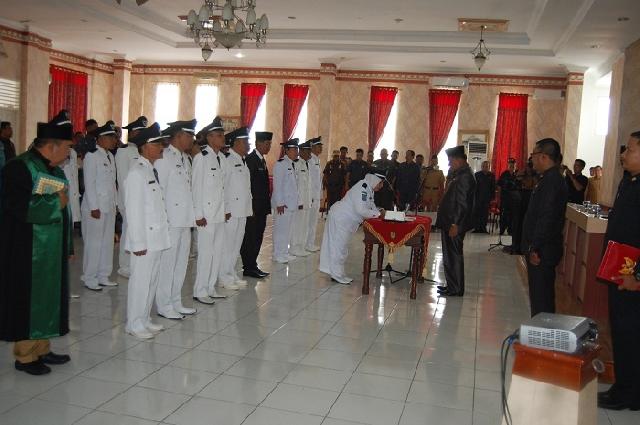 Wakil Bupati Lantik Pjs Kepenghuluan