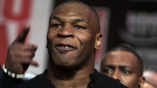 Air Mata Mike Tyson Menetes Saat Muhammad Ali Dihancurkan