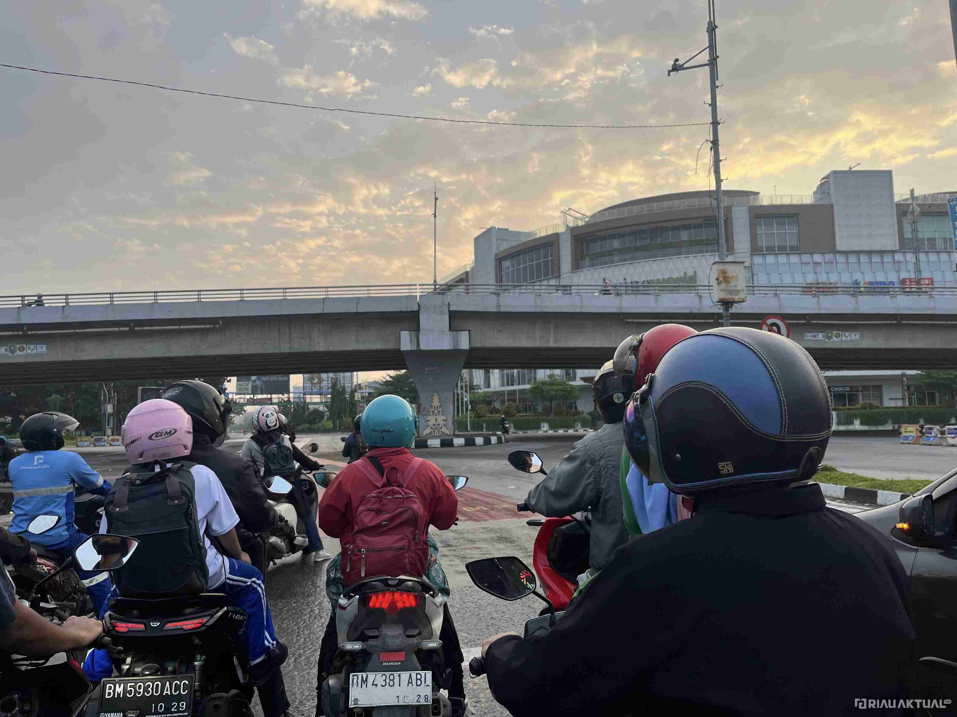 Urai Kemacetan, Tahun Ini Pemprov Riau Tutup Traffic Light Simpang SKA