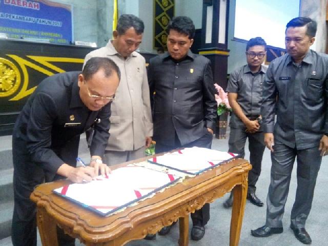 DPRD Pekanbaru Gelar Laporan Pansus Terhadap Ranperda Laporan Pertanggung Jawaban APBD Pekanbaru 201