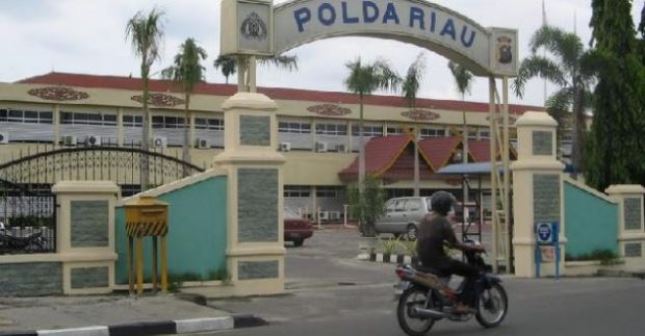 Polda Riau Limpahkan Berkas Abu Tours