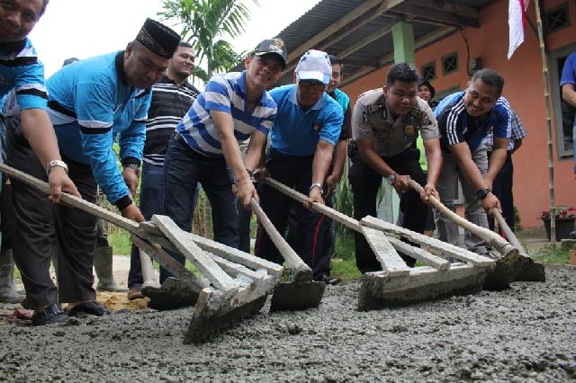 Asisten III Setdako Pekanbaru Lakukan Seminisasi Perdana OMS