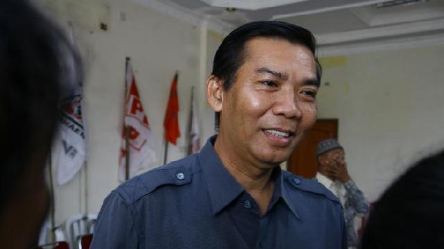 Firdaus Minta KPU Loloskan SUA Sebagai Bakal Calon Wakil Walikota