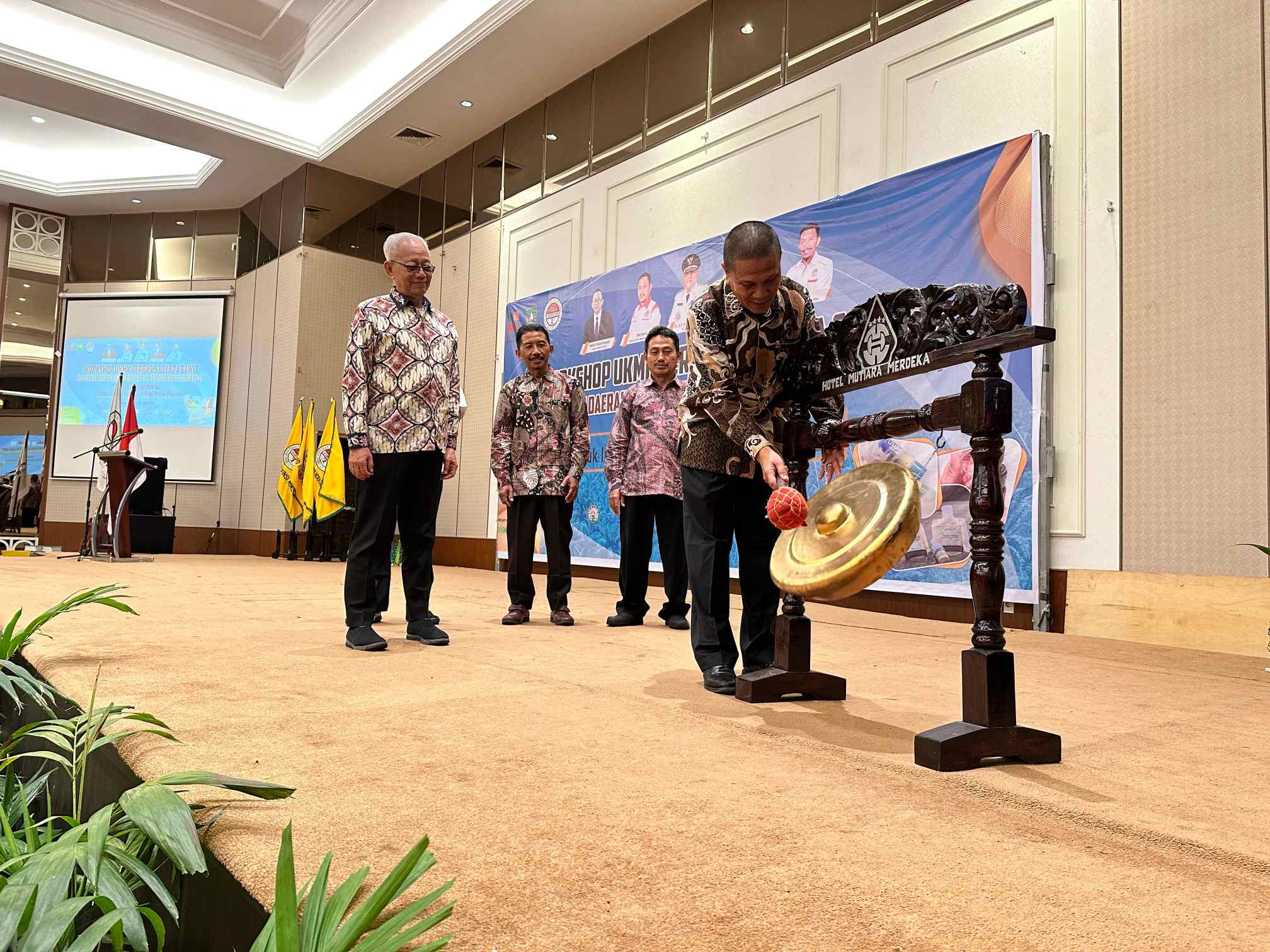 Melalui Workshop, Aspek-Pir Kembangkan UKMK Berbasis Kelapa Sawit di Riau