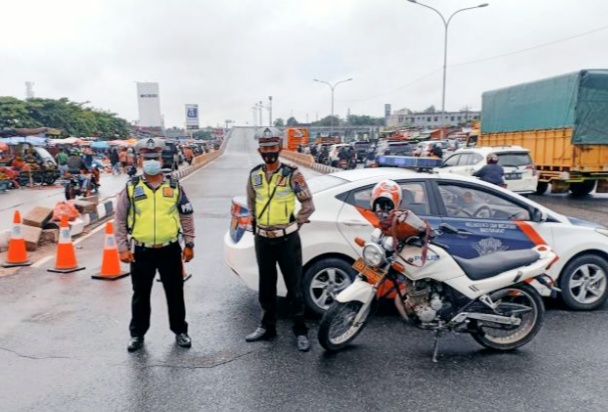 Lima Titik Akses Jalan Menuju HR Subrantas Disekat Selama Dua Hari