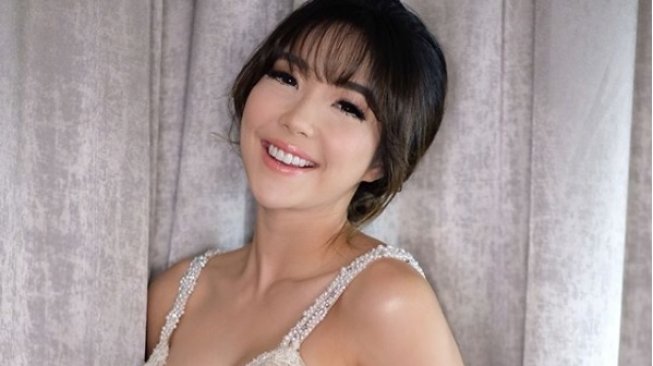 Video Seks Mirip Gisel Bikin Heboh, Netizen Cocoklogi Tirai Abu-abu