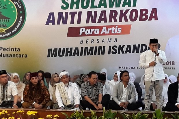 Gaya Busana Cak Imin Mirip Prabowo, Begini Reaksi Gerindra