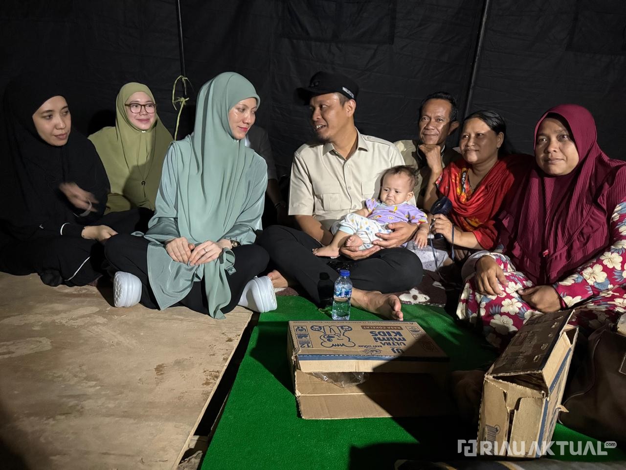 Pastikan Hadir Ditengah Masyarakat, Wali Kota Pekanbaru Kembali Cek Korban Banjir ke Tenda Pengungsian