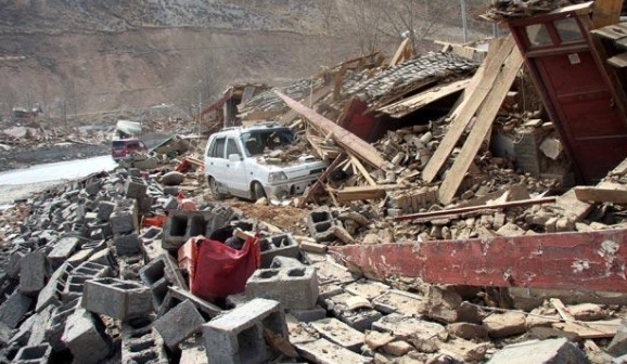 Gempa Magnitudo 7,4 Hantam Cina, Gempa Blitar Terasa Sampai Lombok