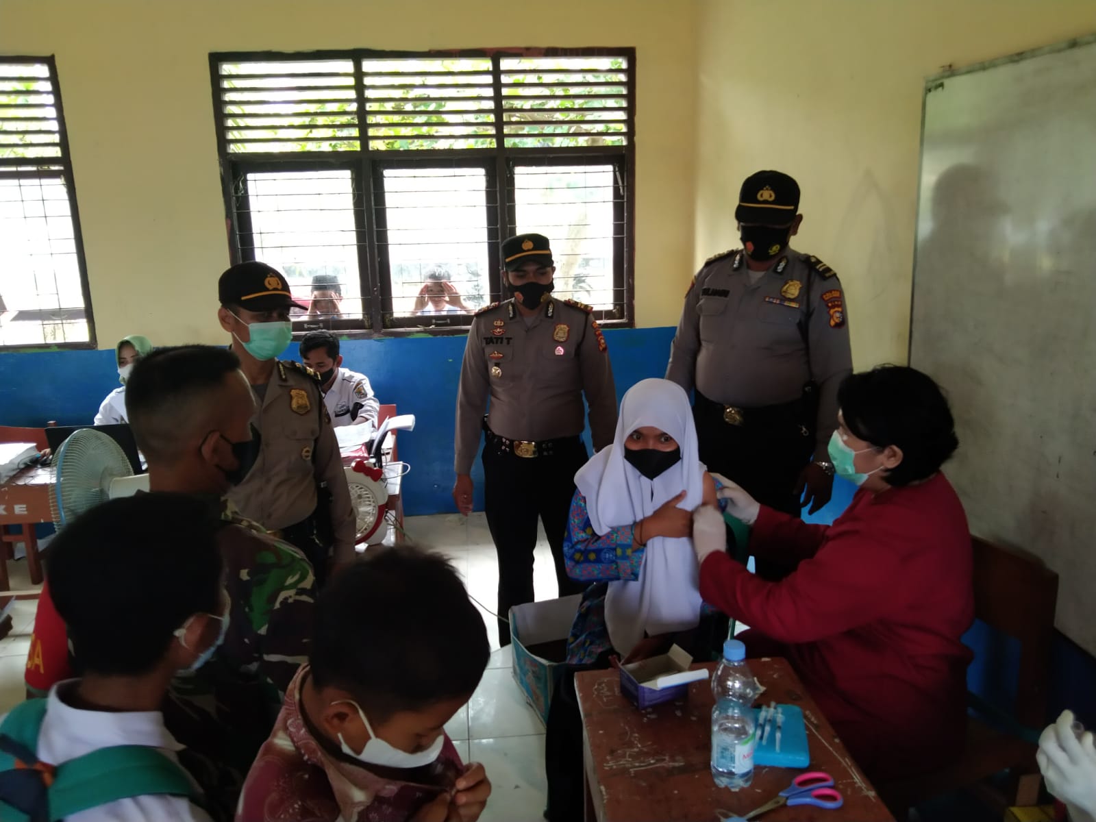 Maksimalkan Capaian Vaksinasi, Polsek Ukui dan Puskesmas Buka 4 Titik Lokasi Layanan Vaksin