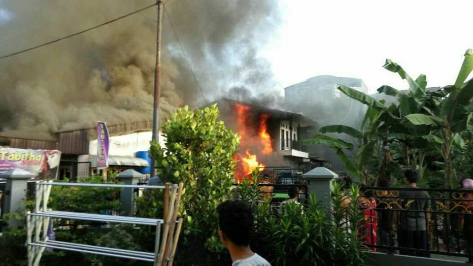 Lima Unit Rumah Warga di Pekanbaru Ludes Terbakar