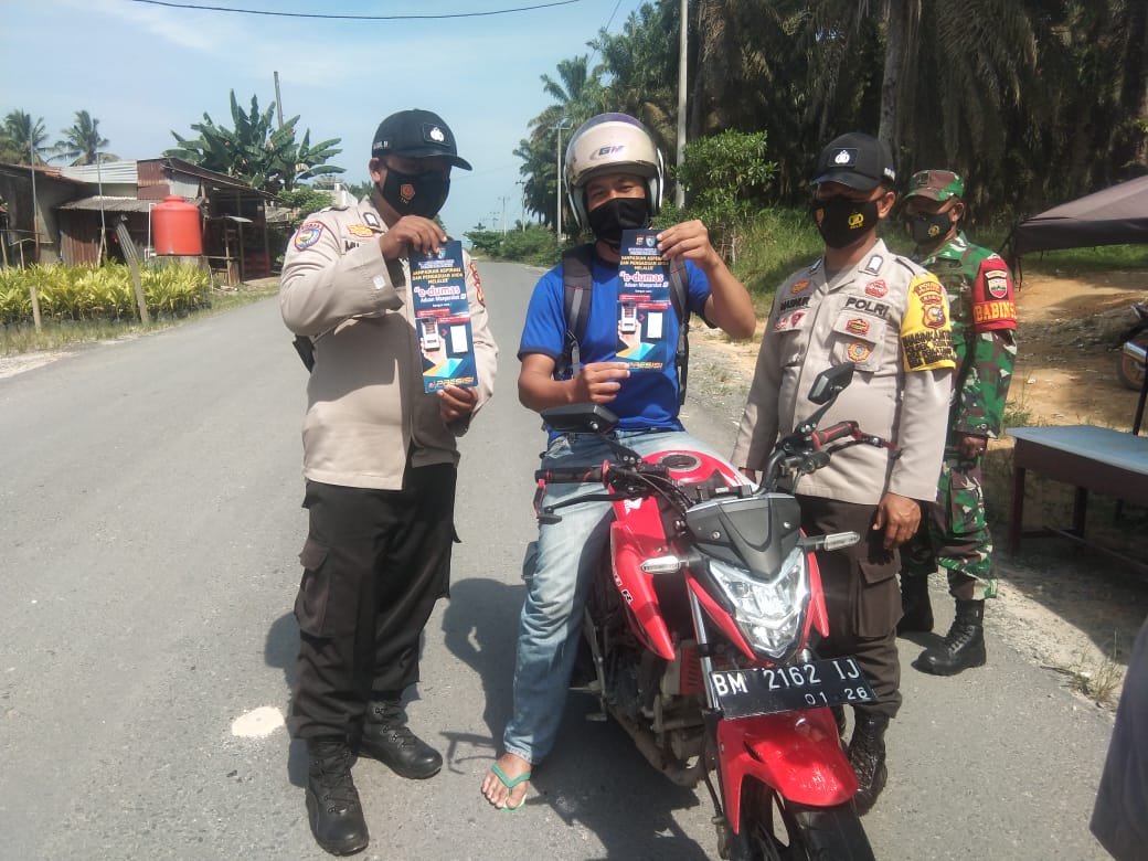 Polsek Kerumutan Sosialisasi Aplikasi e-Dumas ke Warganya