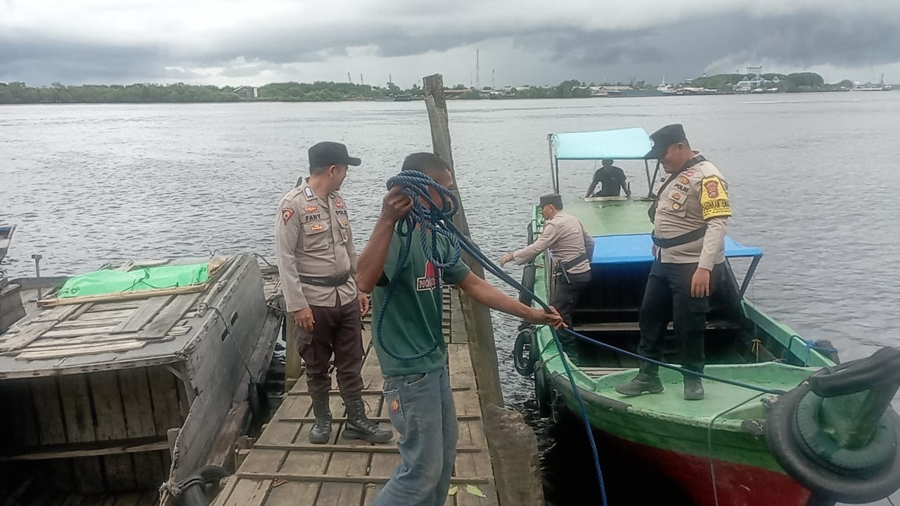 Polsek Kateman Sosialisasikan Pemilu 2024 di Desa Tanjung Raja Inhil