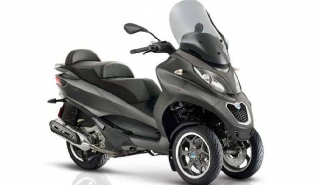 Piaggio Kenalkan Motor Roda Tiga Terbaru untuk Pemula
