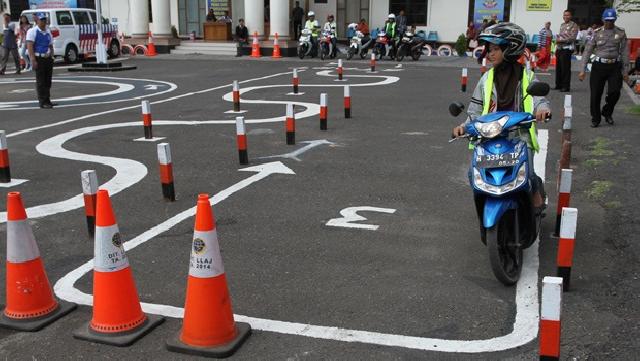 Tarif baru pembuatan SIM mulai berlaku 6 Januari