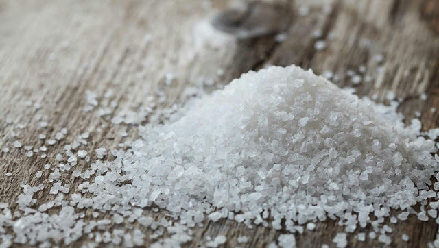 Coba Letakkan Garam di Sudut Rumah, Setelah 24 Jam Anda Akan Terkejut