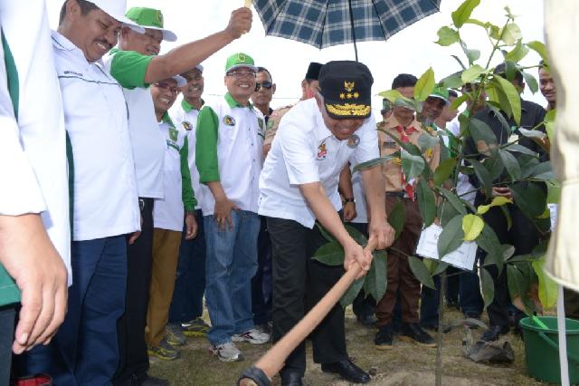 Gubri: Menanam Pohon Berarti Kita Menanam Doa
