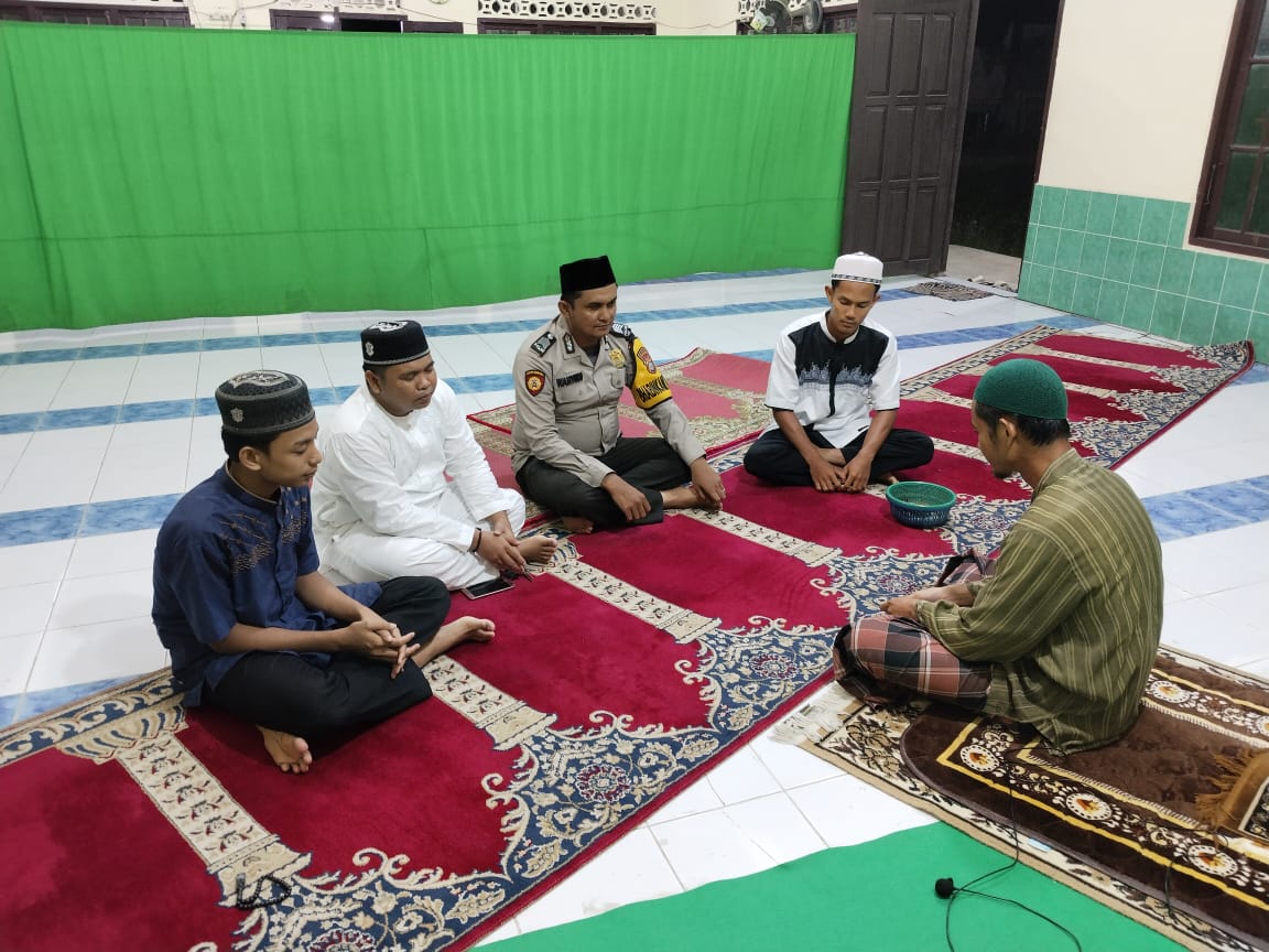 Salat Subuh Keliling, Personil Polsek Tempuling Laksanakan Cooling System Pemilu Damai