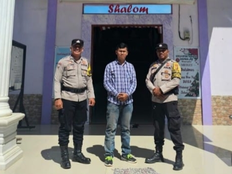 Pastikan Ibadah Aman, Polsek Rimba Melintang Patroli Gereja