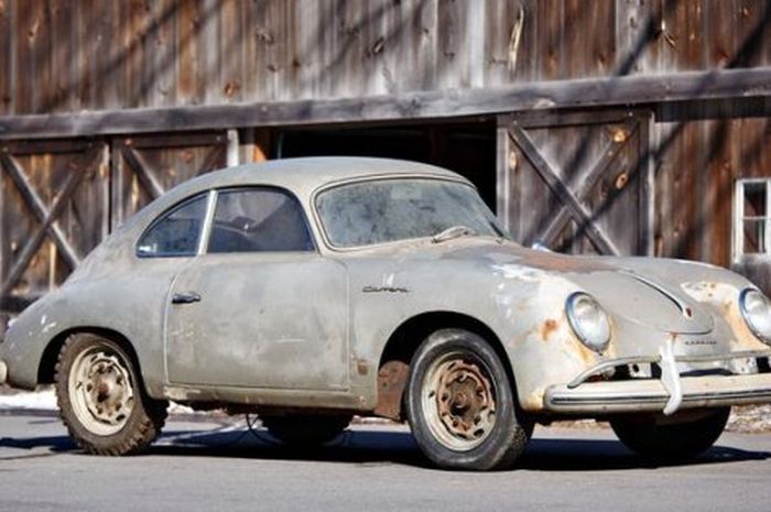 Mobil Tua Keropos Tapi Langka, Terjual Rp 9,6 M