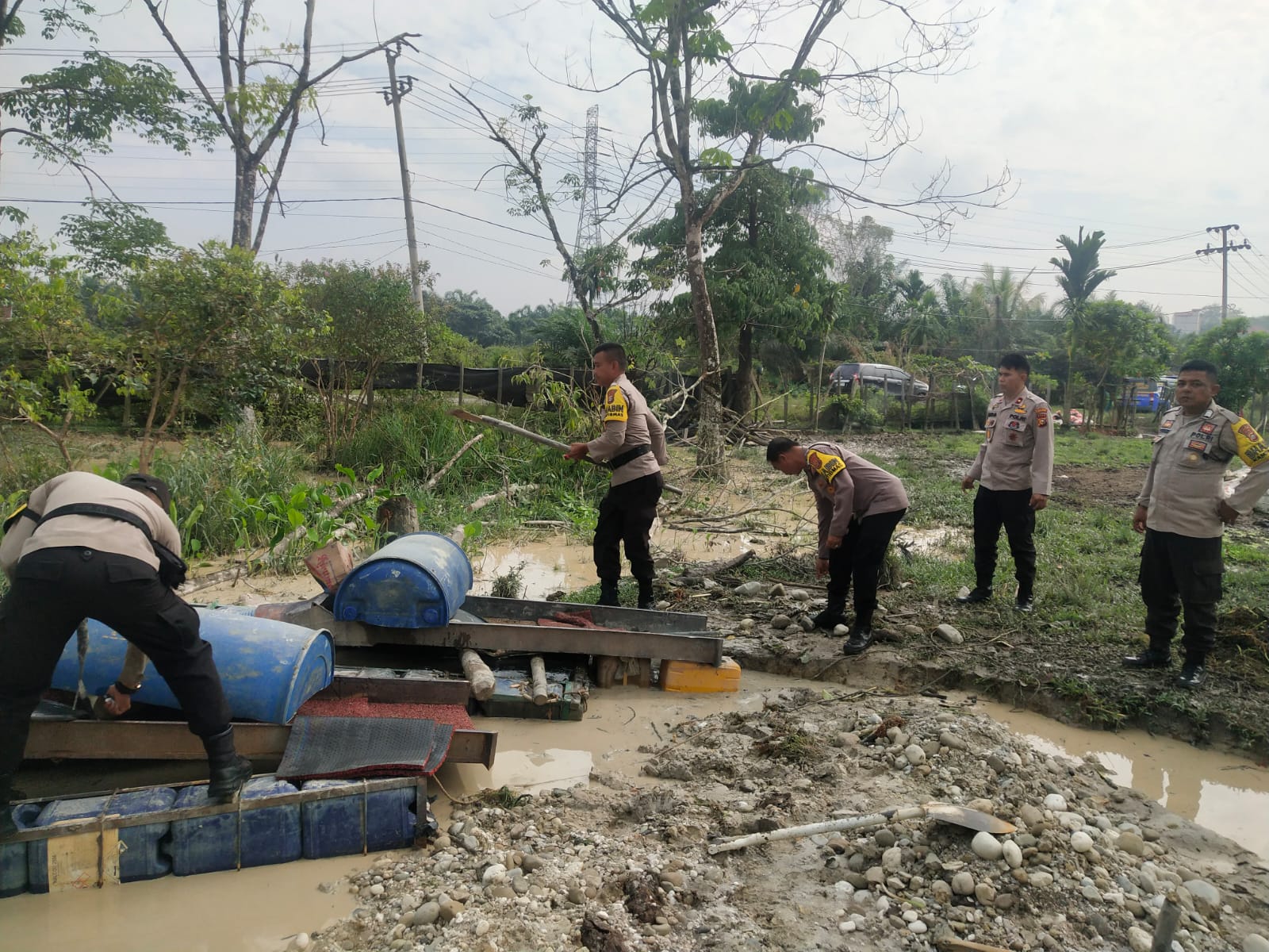 Polsek Kuantan Tengah Tindak Tegas Penambangan Emas Tanpa Izin di Desa Beringin Taluk