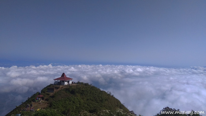 Trekking di Gunung Andong, Kampung Para Pendaki Gunung