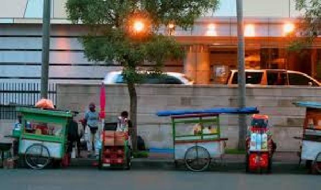 Daya Tampung Kurang, Dispas Belum Pindahkan PKL ke Eks Gedung SD 019