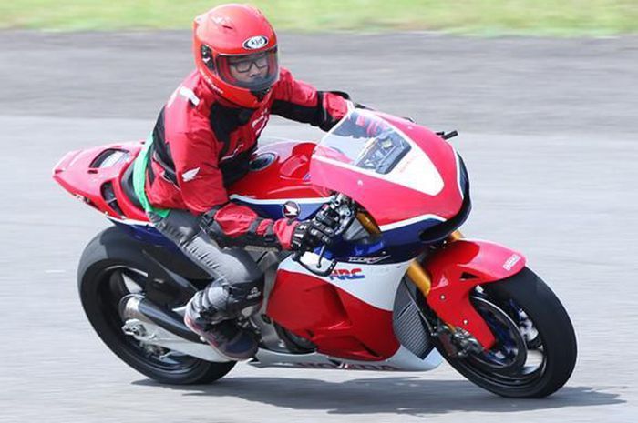 Mau Merasakan Jambakan Motor Marc Marquez Versi Jalan Raya? Sediakan Rp 7,6 Miliar 'Saja'