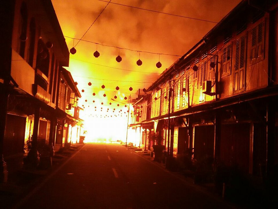 Duka Dalam Suasana Imlek, 40 Unit Ruko Milik Warga Tionghoa di Siak Ludes Dilalap Si Jago Merah