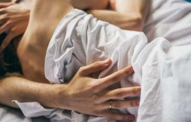 Hindari Makanan Pedas Sebelum Melakukan Hubungan Intim