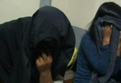 Ibu Muda Mandi di Kali dengan Selingkuhan Kepergok Suami dan Satpol PP