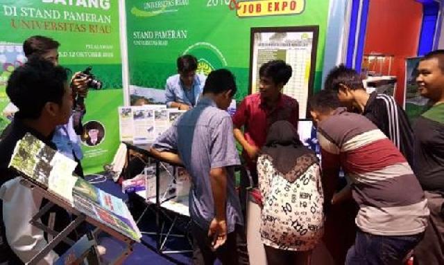Tiga Hari, Seribuan Pengunjung Tercatat Kunjungi Stand Pameran UR