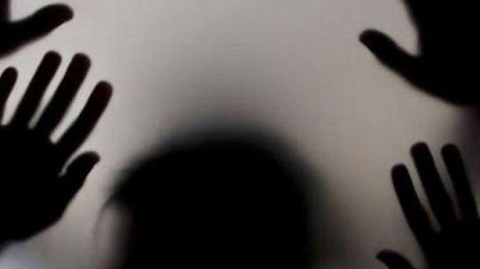 Duh! Diduga Mesum di Makam Keramat, Sejoli Digerebek Warga Bangkalan