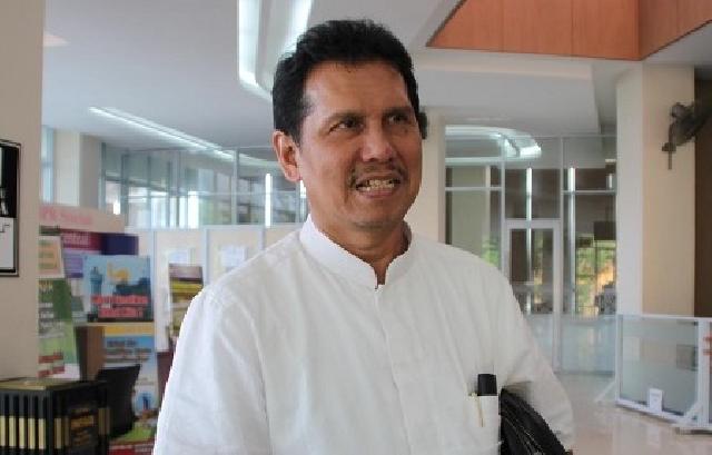 Menpan RB Tinjau Pelayanan di Kantor Gubri