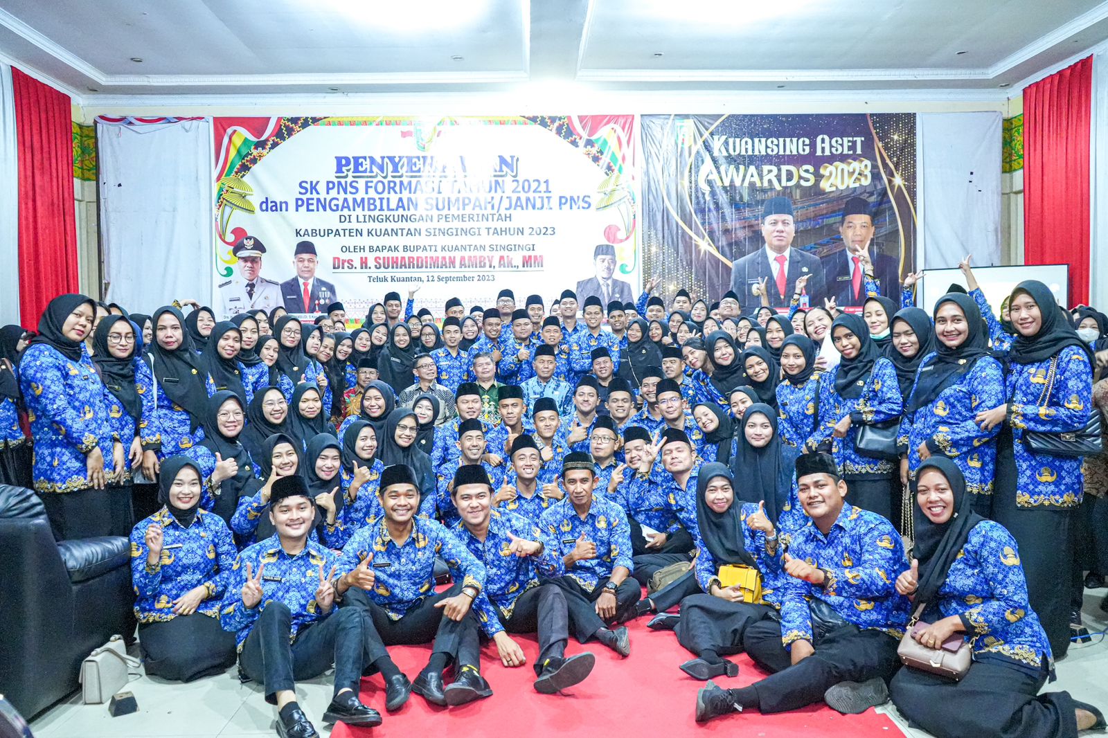 Bupati Kuansing Serahkan 163 SK CPNS