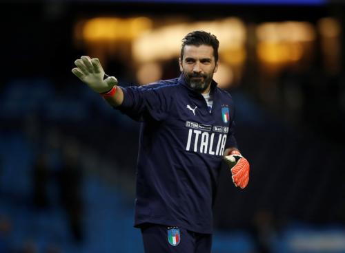 Valentino Rossi Minta Buffon Abaikan Haters