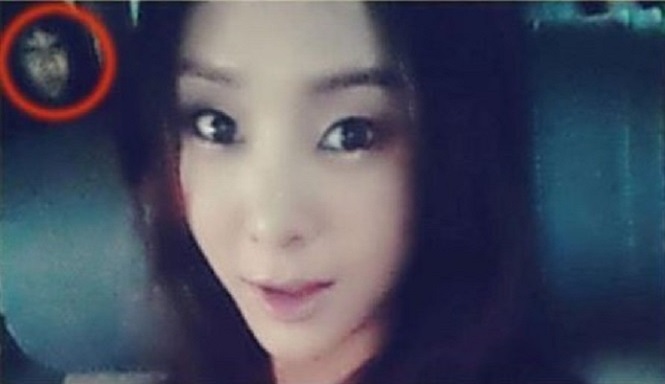 Ada Penampakan Wajah Hantu dalam 4 Foto Artis Korea Ini