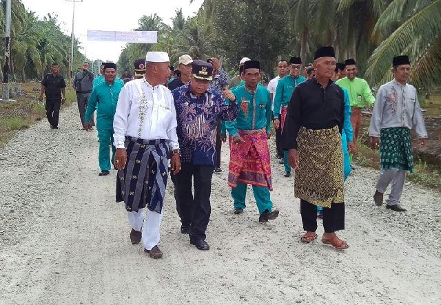 Demi Infrastruktur Masyarakat, Bupati Meranti Rela Tunda Pembangunan Beberapa Kantor