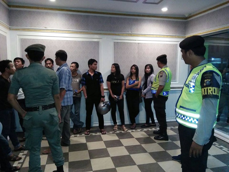 Polresta Pekanbaru Amankan Sepasang Muda Mudi Sedang Pesta Shabu dan Puluhan yang Tak Miliki KTP